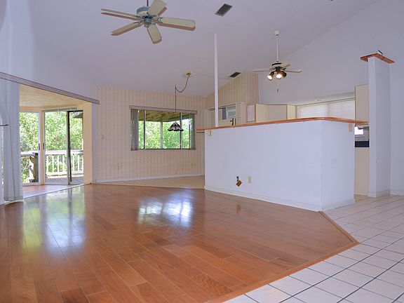 4th image of 624 Leslie Ln #79
