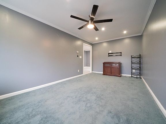 5th image of 2035 Haviland Ave Floor 2