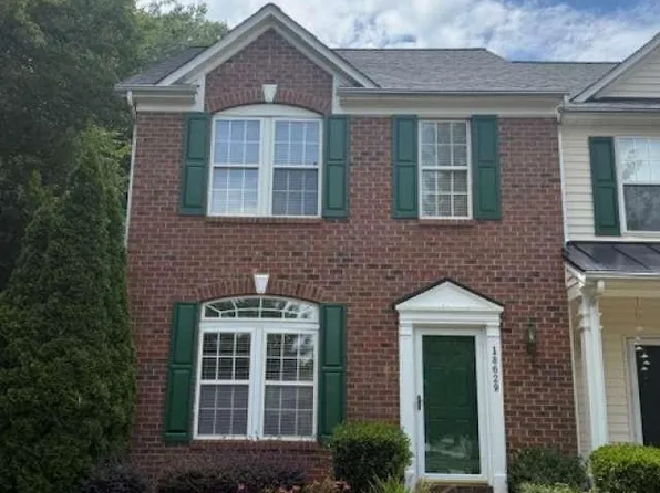 18629 Shawnee Ridge Rd, Cornelius, NC 28031