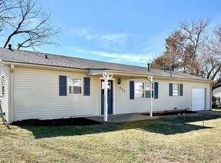 203 E Green St, Meeker, OK 74855