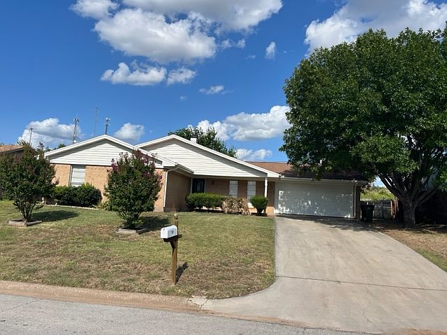 107 S Sendero front of the house.