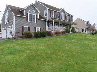 29 Brunelle Dr, Rutland, MA 01543