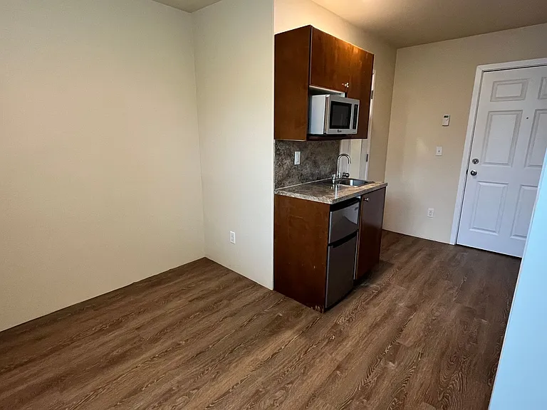 Vision 5 Apartments — Photo 48