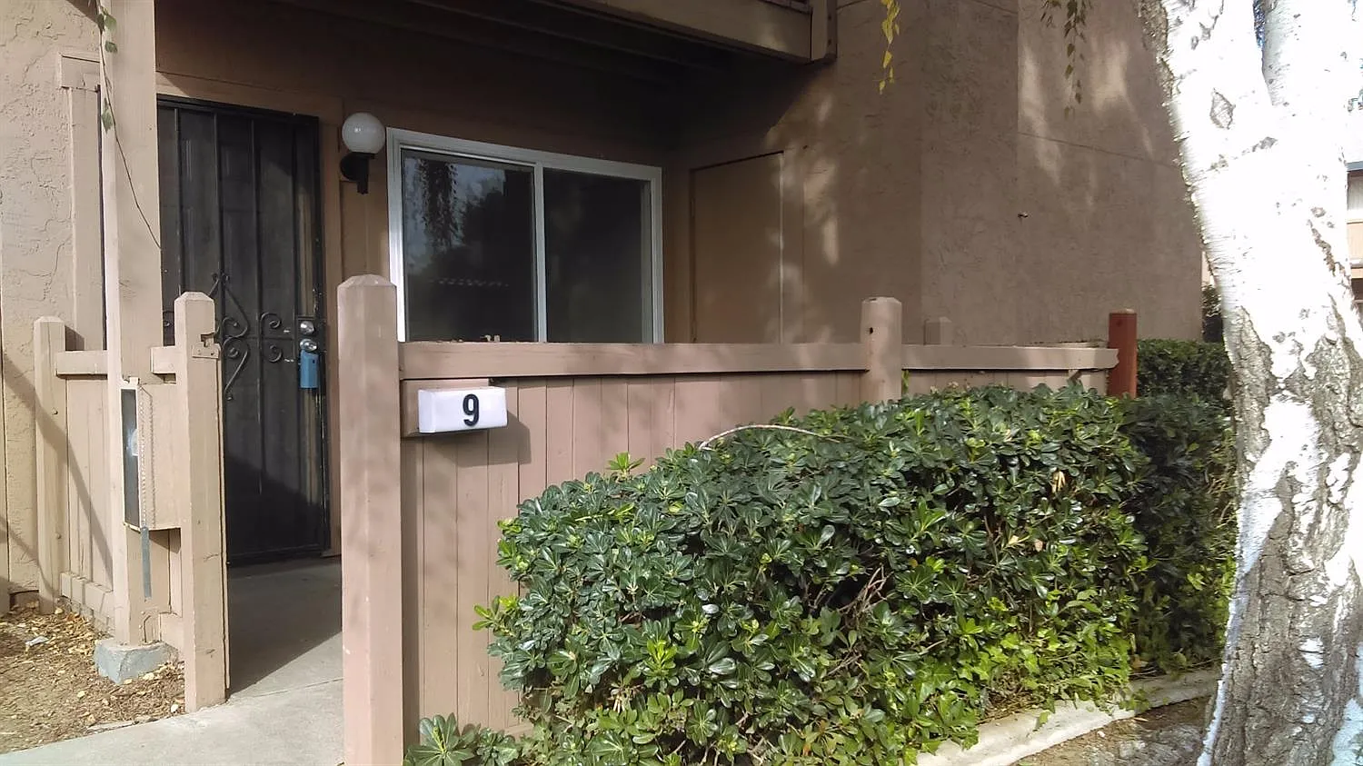 6400 66th Ave APT 9 photo 1