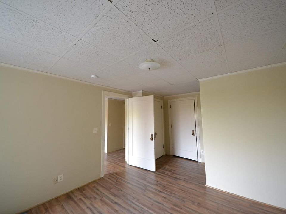 2nd image of 1405 17th Ave #406