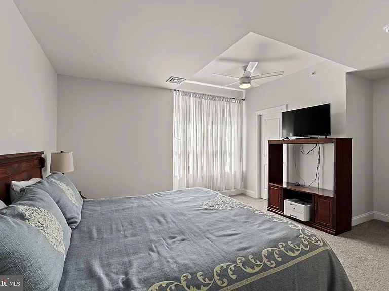428 Hurst St — Photo 30
