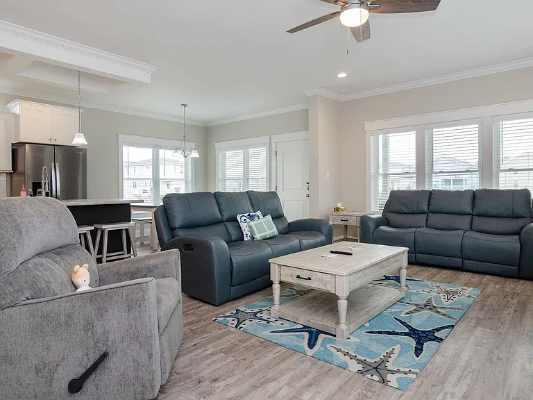 208 Spartanburg Ave — Photo 4