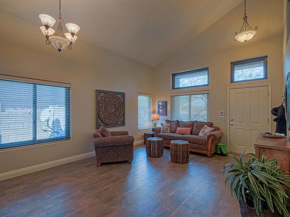 4th image of 10429 E Hillery Dr