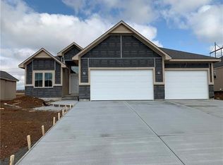 20904 189th St, Spring Hill, KS 66083