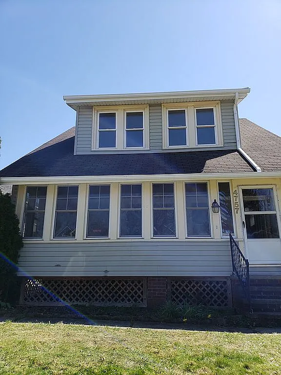 4757 Burleigh Rd photo 1