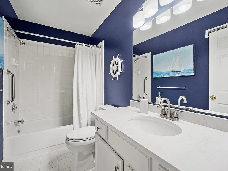 410 Fairview Way — Photo 15