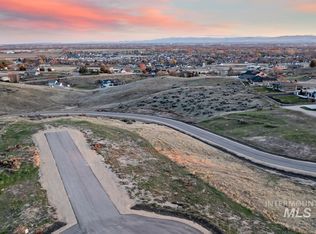 8316 Holiday Ln, Middleton, ID 83644