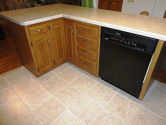 Island with Dishwasher