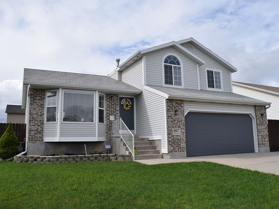1st image of 6047 W Park Ln