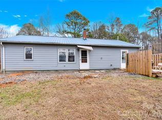 6716 Navajo Trl, Sherrills Ford, NC 28673