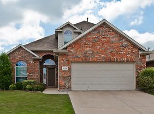 6104 Miranda Dr, Fort Worth, TX 76131