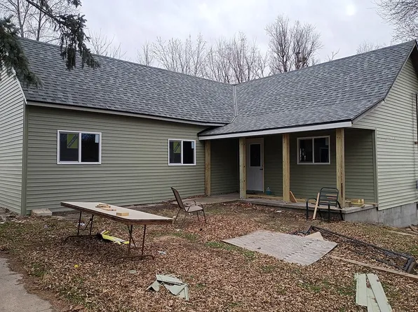 1200 3rd St, Fairbury, NE 68352