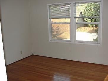4th image of 491 S Murphy Ave