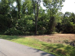 Dean Dr, Manassas, VA 20110