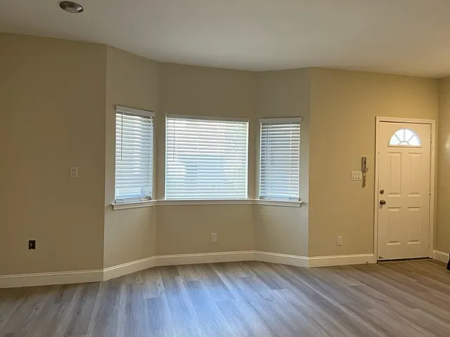 2 bed, 2.5 bath, $4,650 — Photo 4