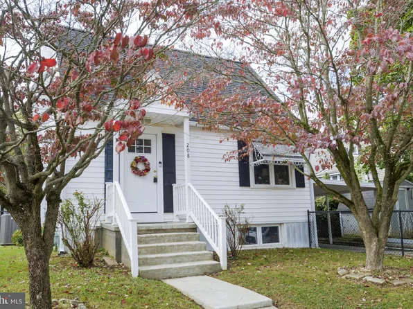 208 Smyrna Ave, Wilmington, DE 19809