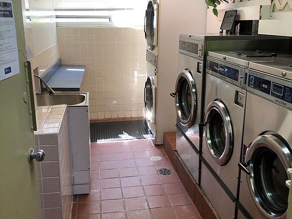 4th image of 3715 Parsons Blvd APT 2F