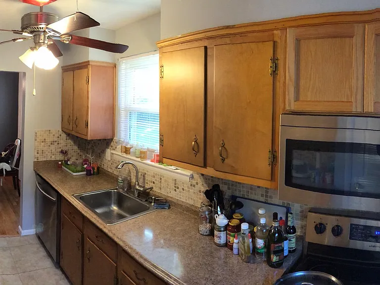 6008 Jamestown Rd — Photo 6