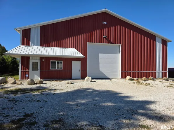 1139 E Guth Rd, Washington, IL 61571