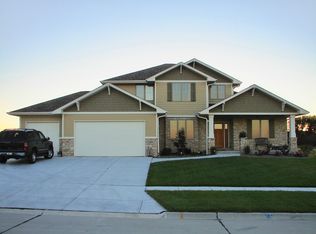 6521 S 86th St, Lincoln, NE 68526