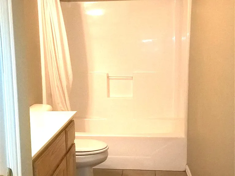 1301 Edison Ave #A — Photo 5
