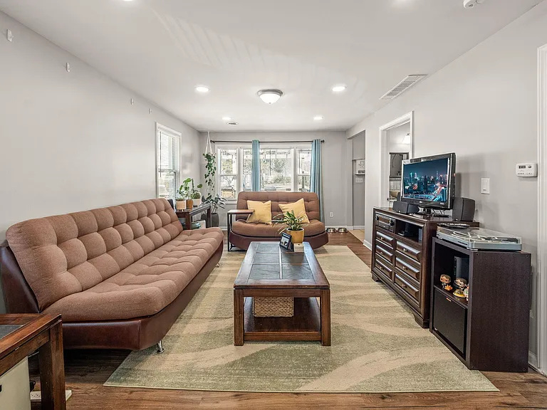 1786 Annabelle St — Photo 30