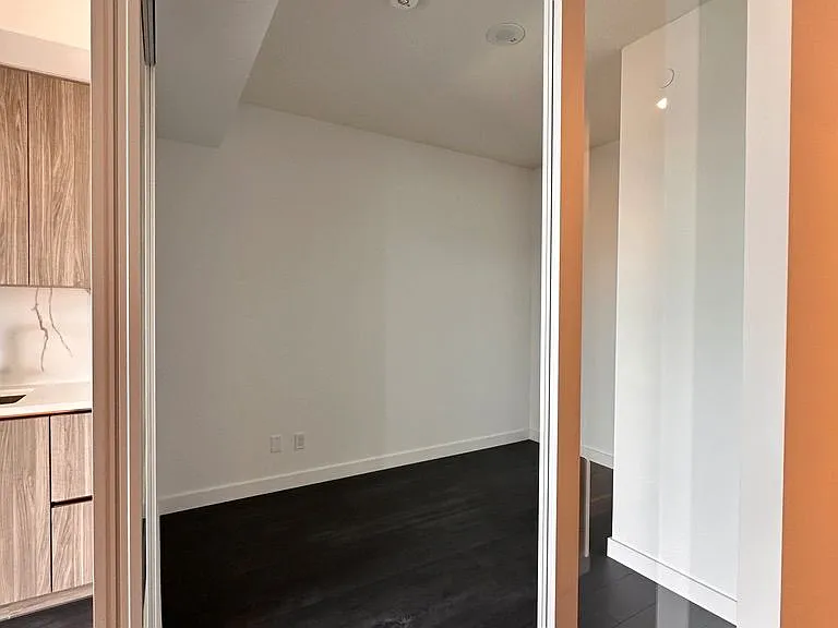 75 Billes Hts #1206 — Photo 10