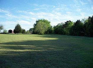 1022 Sherman Dr, Cedar Hill, TX 75104