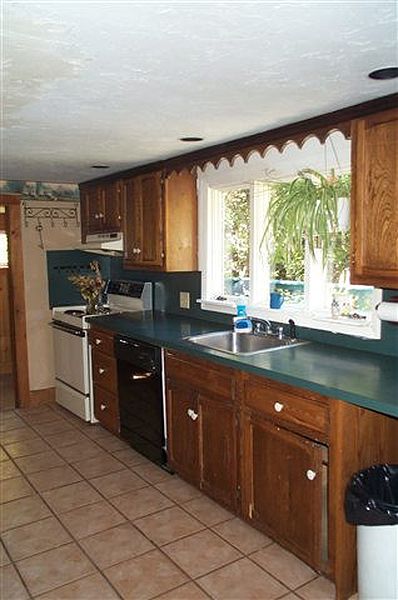 4th image of 805 N SETTLEMENT Road