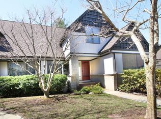 231 Nahanton St, Newton, MA 02459
