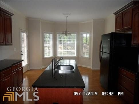 3rd image of 201 Mill Crest Ct