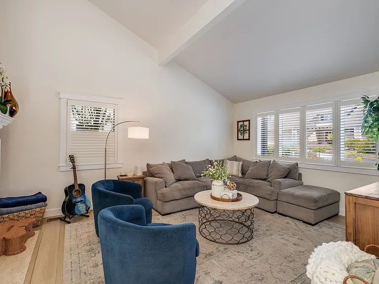 70 Mariani Ct — Photo 7