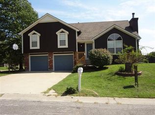 2322 NE 5th St, Blue Springs, MO 64014