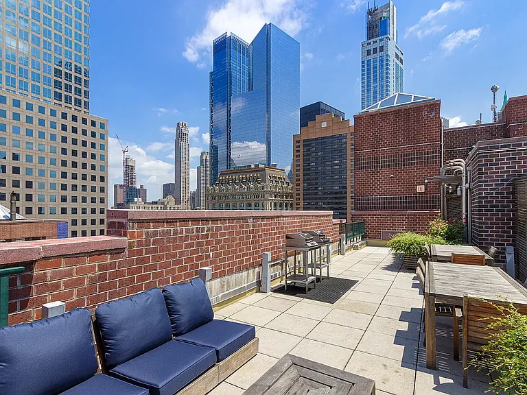 225 Rector Pl #12R — Photo 16