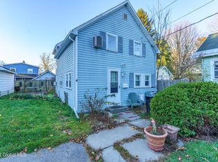 8 Cuthbert St, Scotia, NY 12302