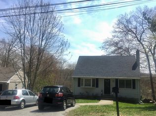 71 Valley Rd, Groton, CT 06340