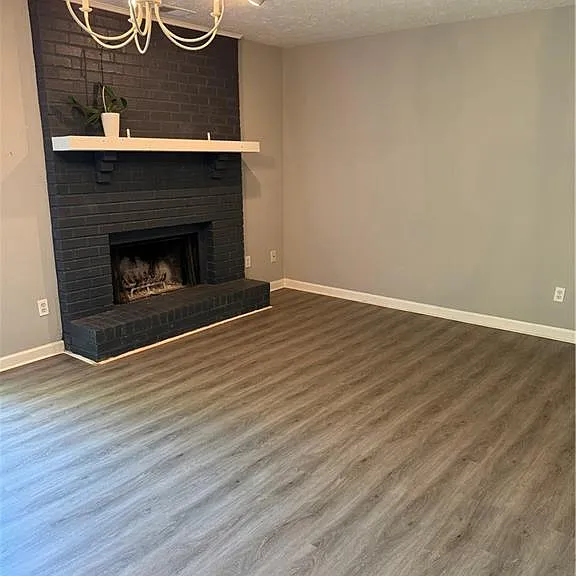 1020 Dassow Ct — Photo 8