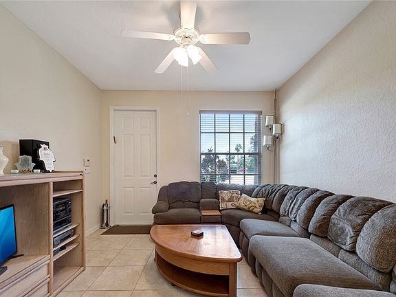 5th image of 9941 E Villa Cir