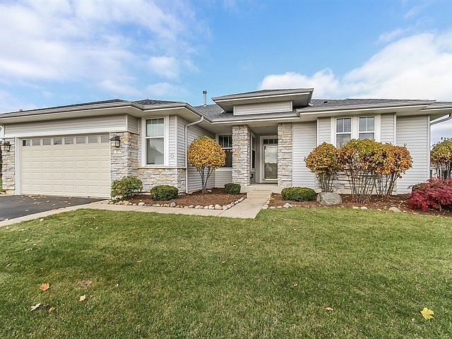 1st image of 13094 W Essex Ln