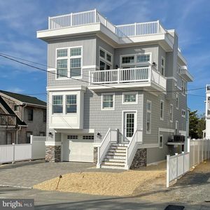 15 Cleveland Ave, Beach Haven, NJ, 08008