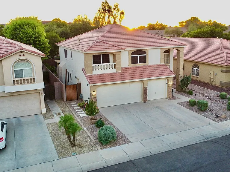 14058 N 158th Ln — Photo 4