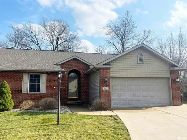 1048 W Tall Oaks Ct, Bartonville, IL 61607
