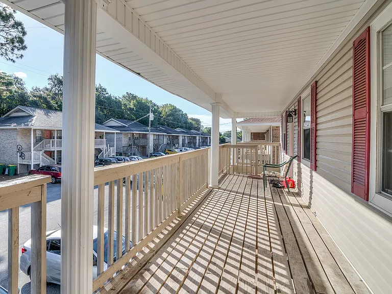 Bradford Place Apartments — Photo 9