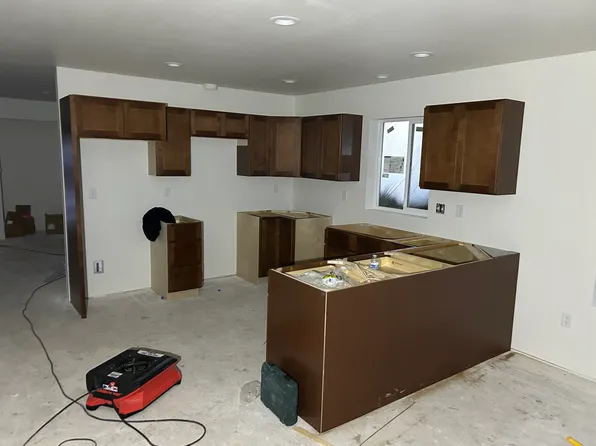 2003 13th Ave NW #A, Puyallup, WA 98371