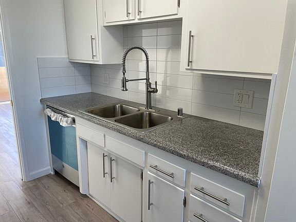 5th image of 1138 Hacienda Pl #306
